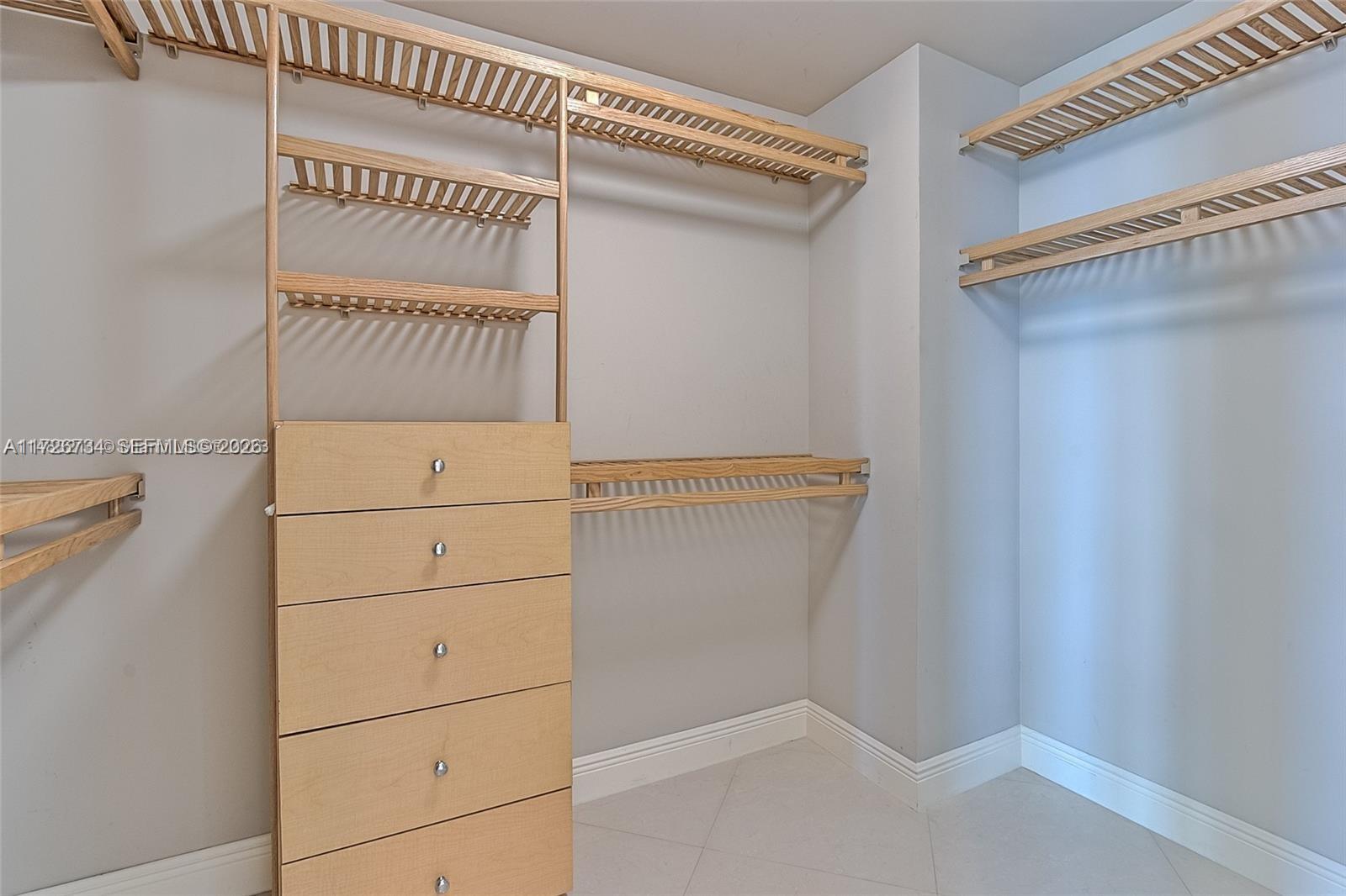 DIPLOMAT OCEANFRONT RESID - Residential