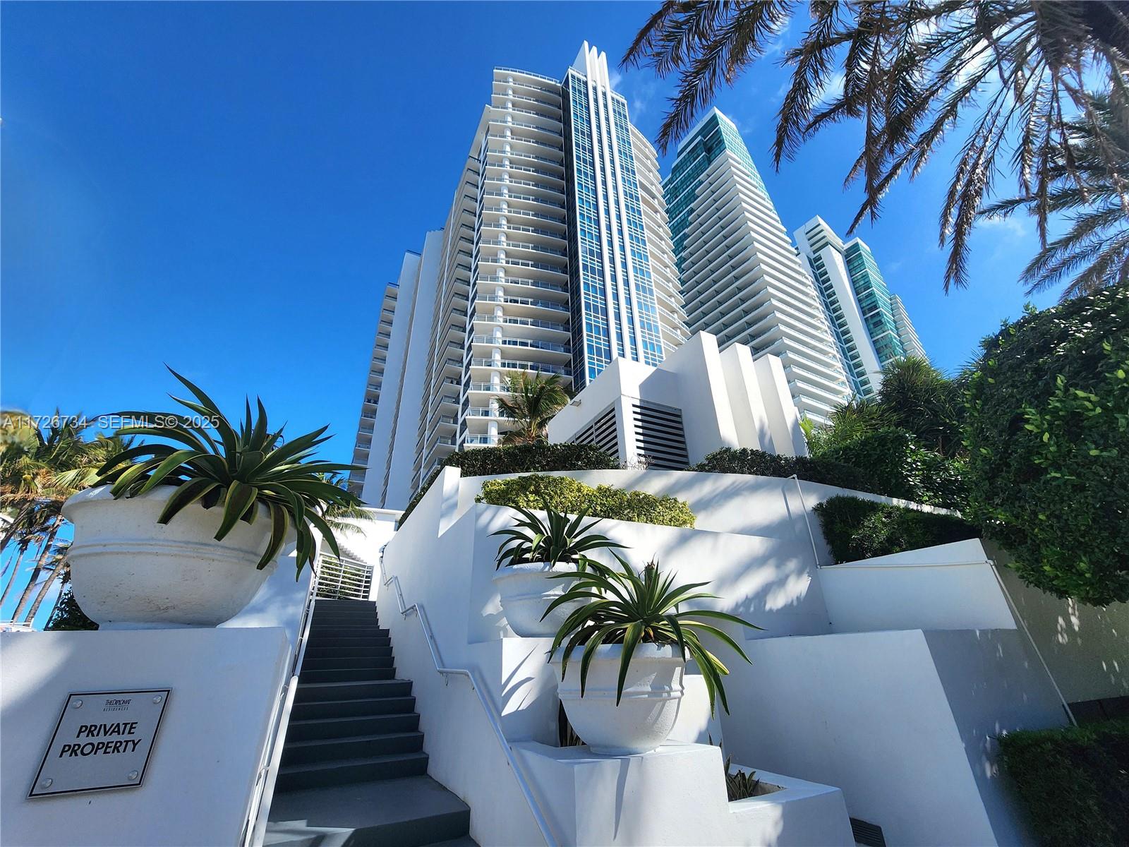 DIPLOMAT OCEANFRONT RESID - Residential