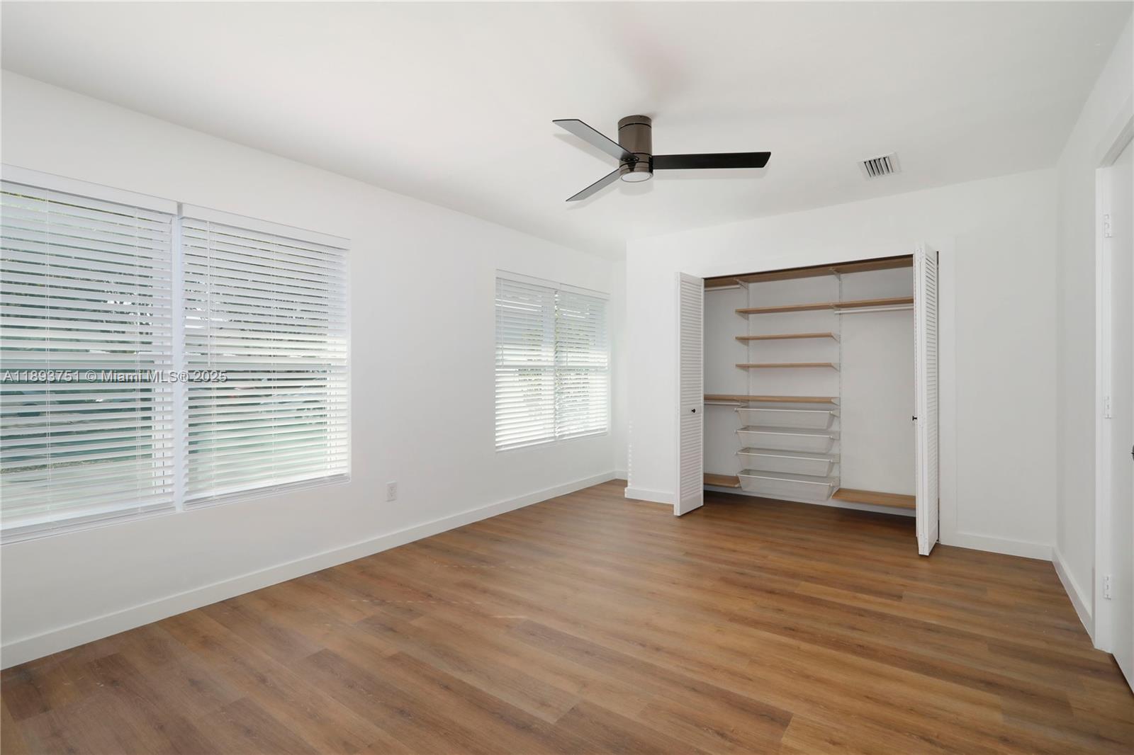 ROCK LAKE - Residential Lease