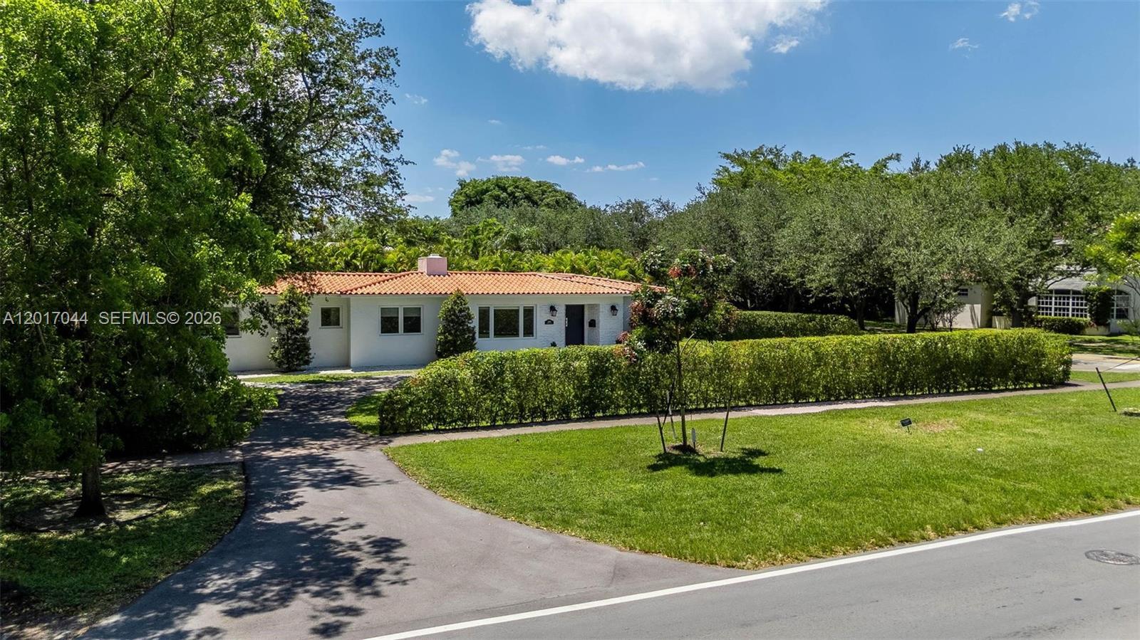 CORAL GABLE COUNTRY CLUB - Residential Lease