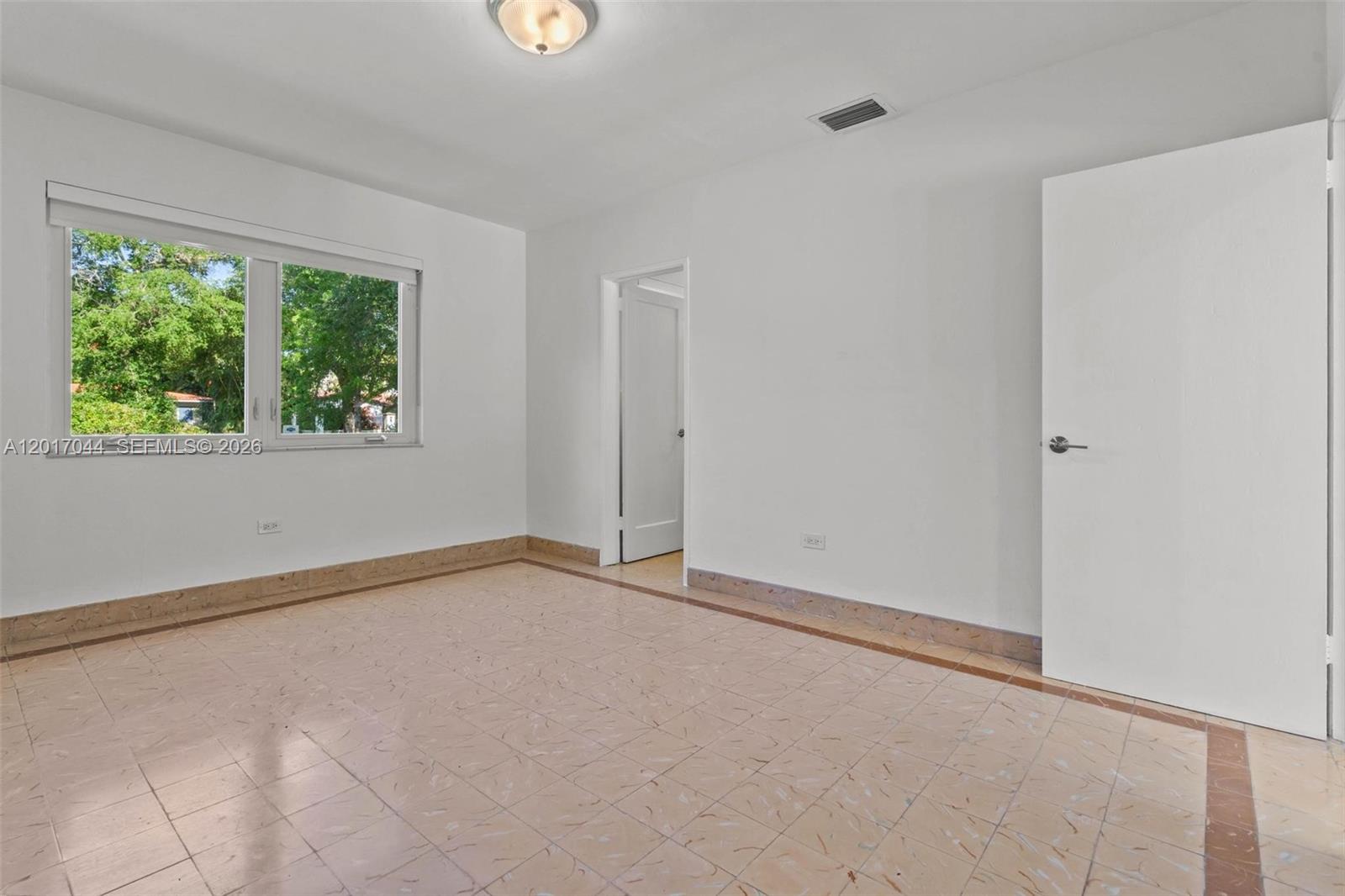 CORAL GABLE COUNTRY CLUB - Residential Lease
