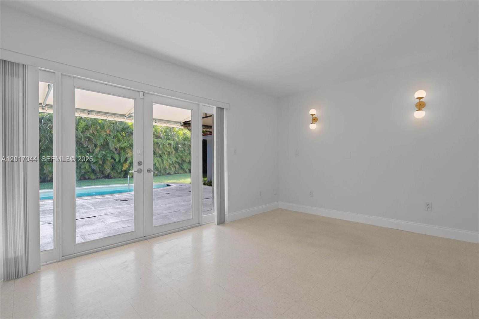 CORAL GABLE COUNTRY CLUB - Residential Lease