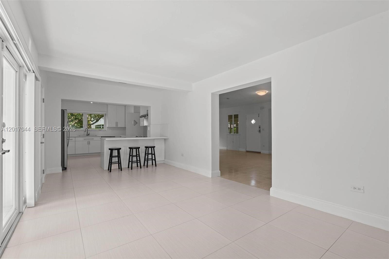CORAL GABLE COUNTRY CLUB - Residential Lease