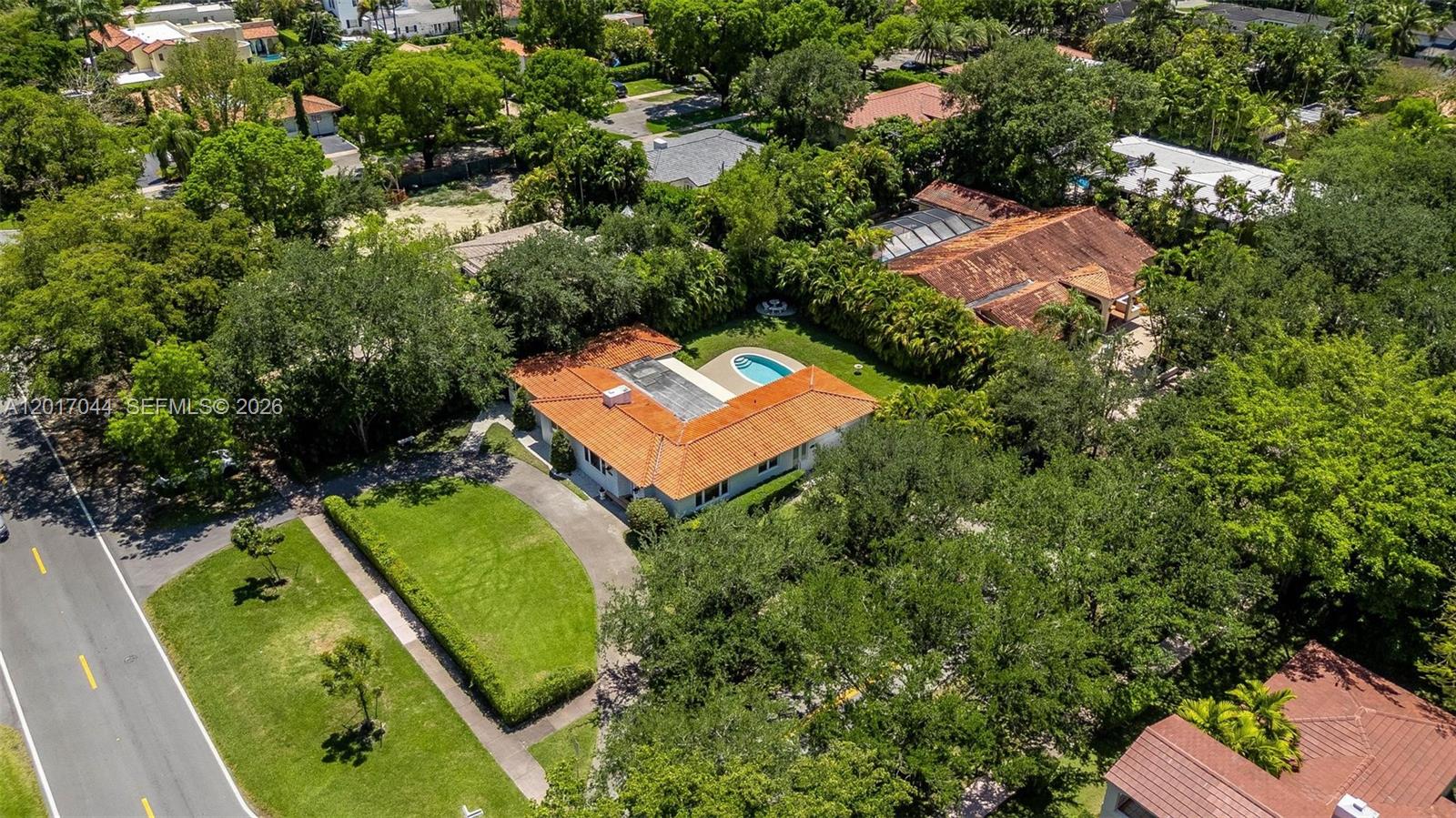 CORAL GABLE COUNTRY CLUB - Residential Lease
