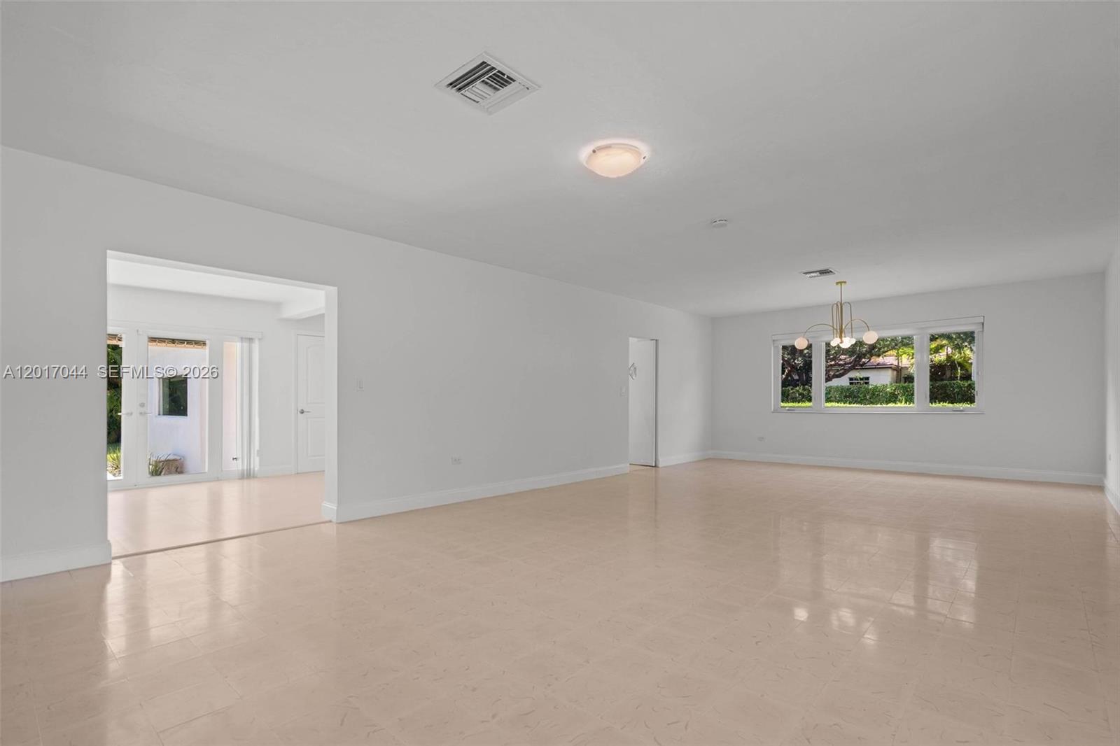 CORAL GABLE COUNTRY CLUB - Residential Lease