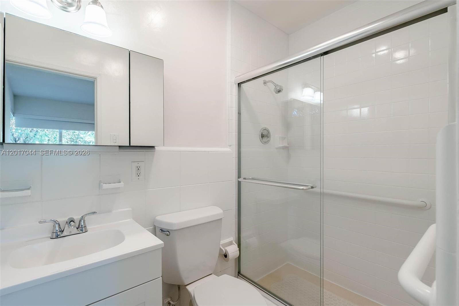 CORAL GABLE COUNTRY CLUB - Residential Lease