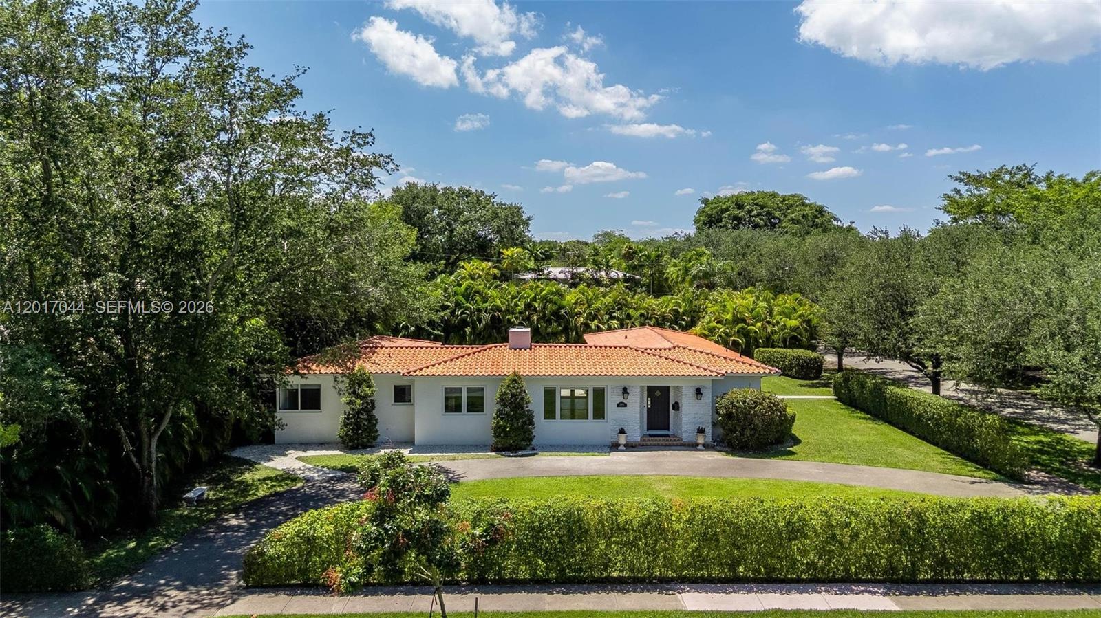 CORAL GABLE COUNTRY CLUB - Residential Lease