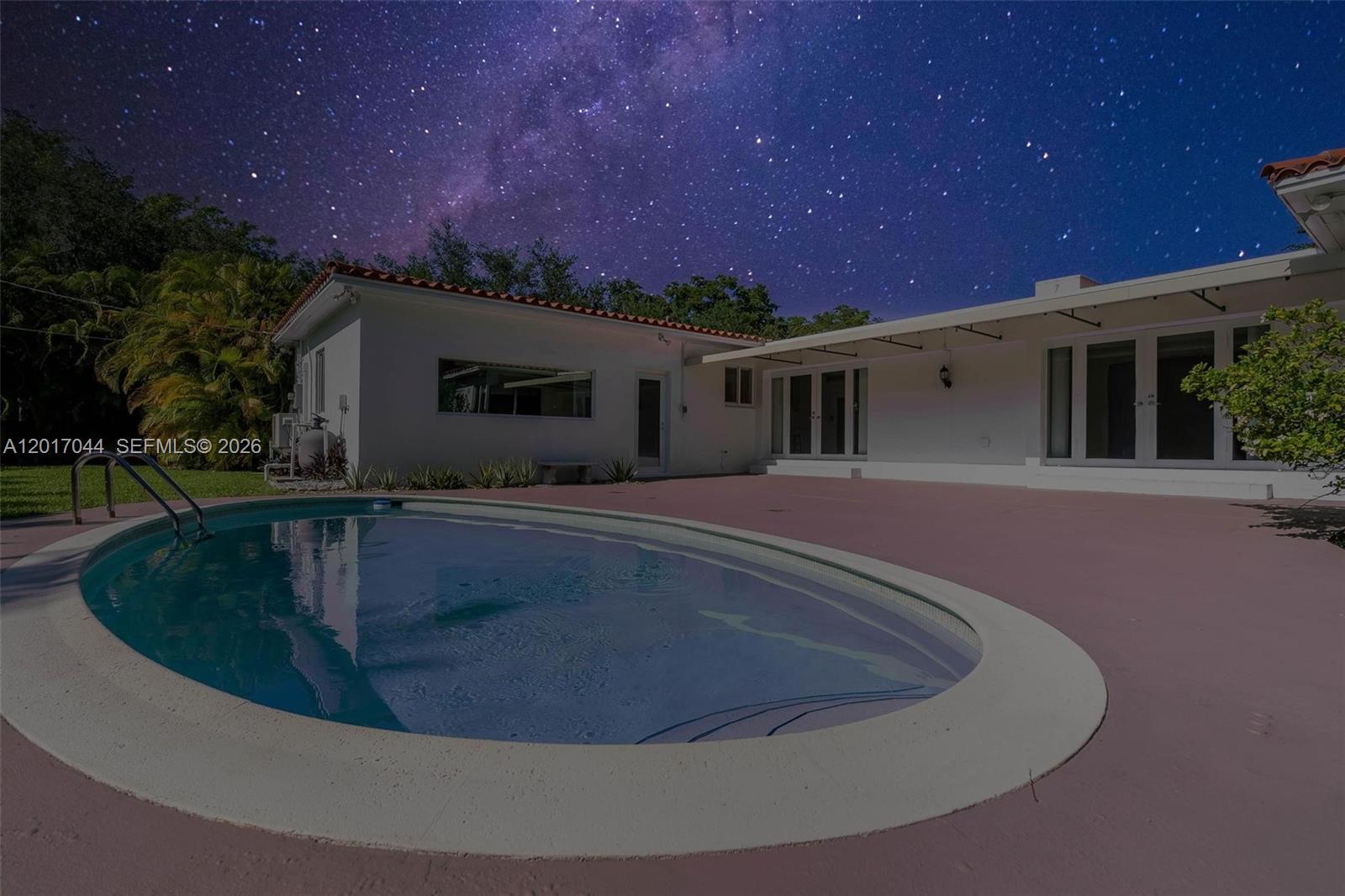 CORAL GABLE COUNTRY CLUB - Residential Lease