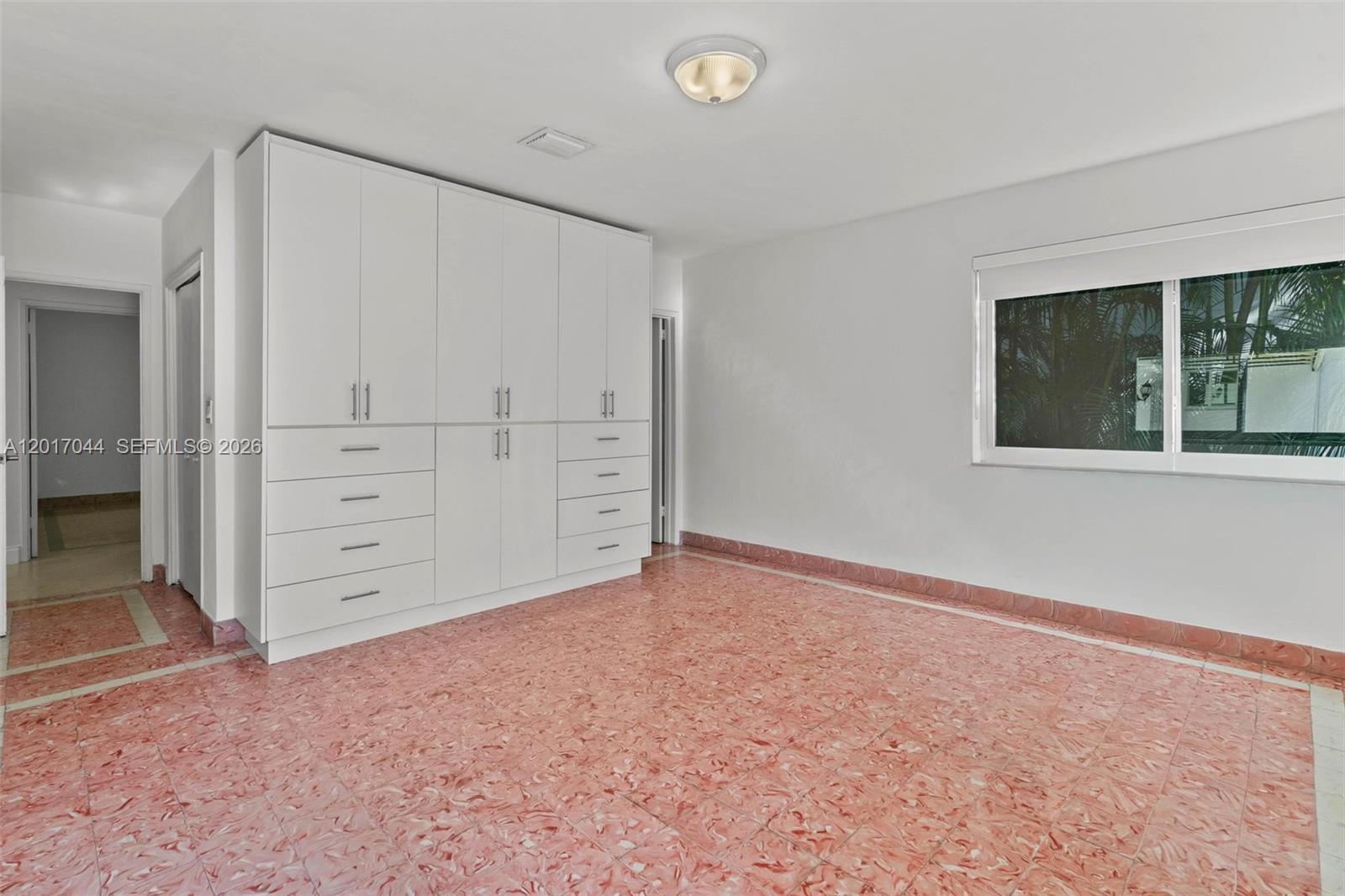 CORAL GABLE COUNTRY CLUB - Residential Lease