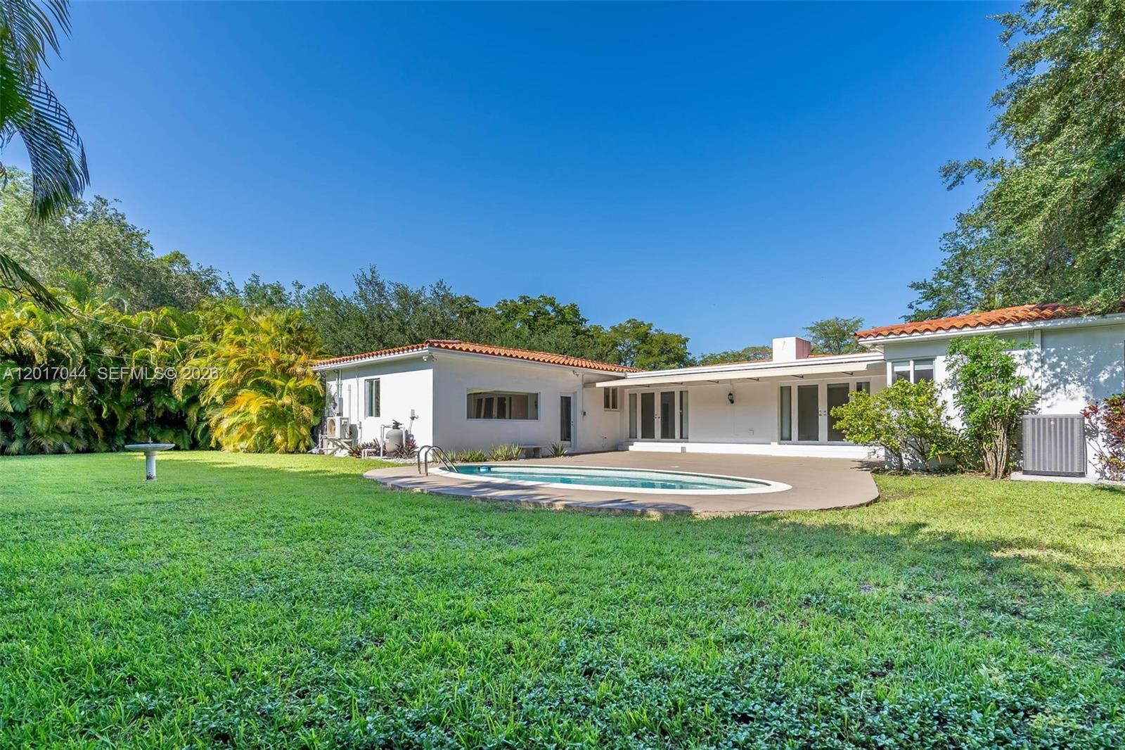 CORAL GABLE COUNTRY CLUB - Residential Lease