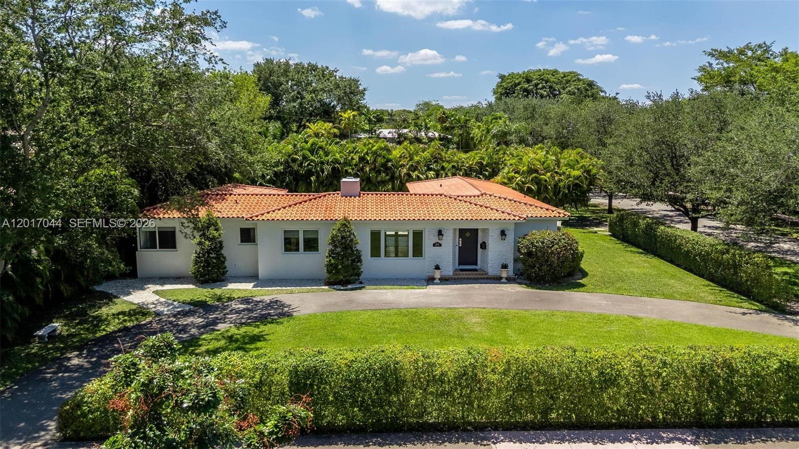 CORAL GABLE COUNTRY CLUB - Residential Lease