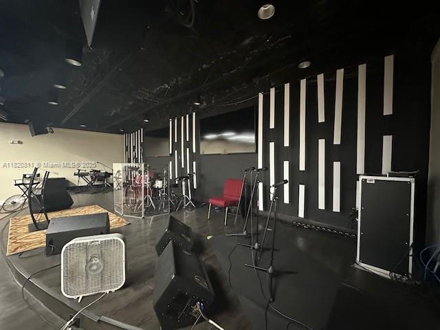 OPA LOCKA PL NO 3 - Commercial Sale