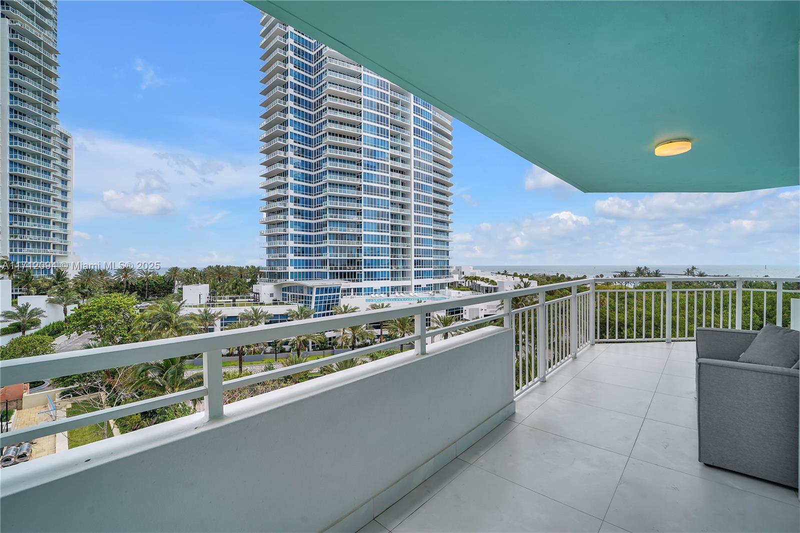 SOUTH POINTE TOWERS CONDO - Residential