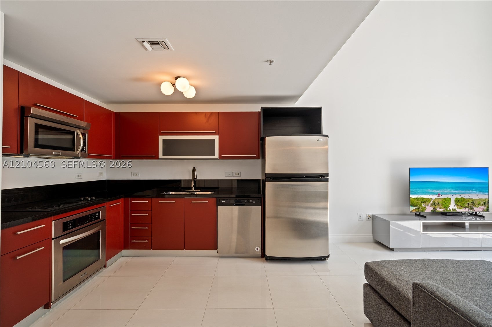 253 NE 2nd St 424