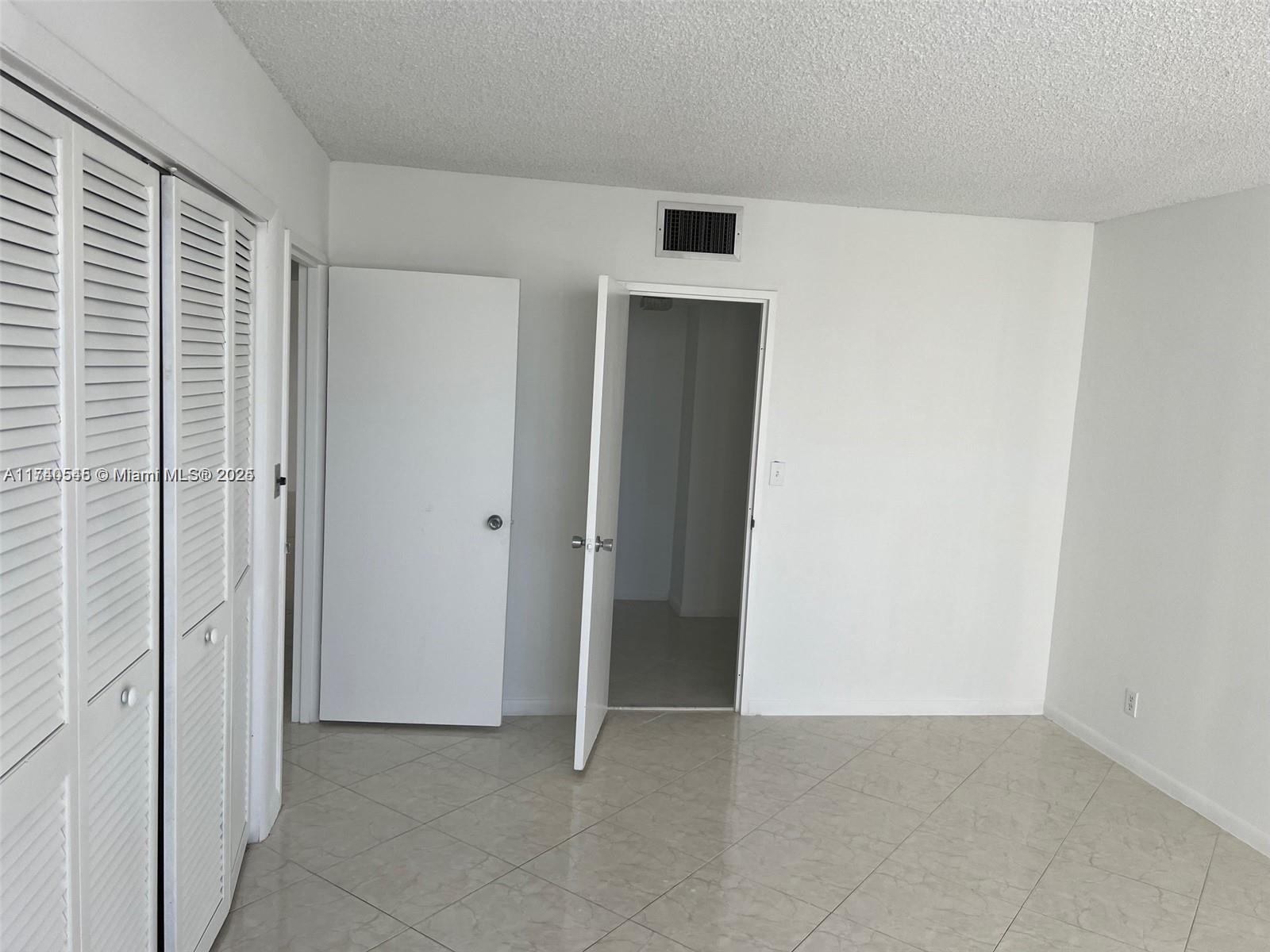 OLYMPUS CONDO PHASE - Residential