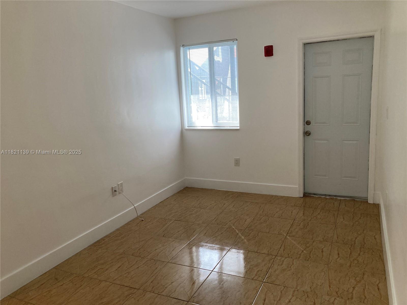 1815 NW 1st CT 4