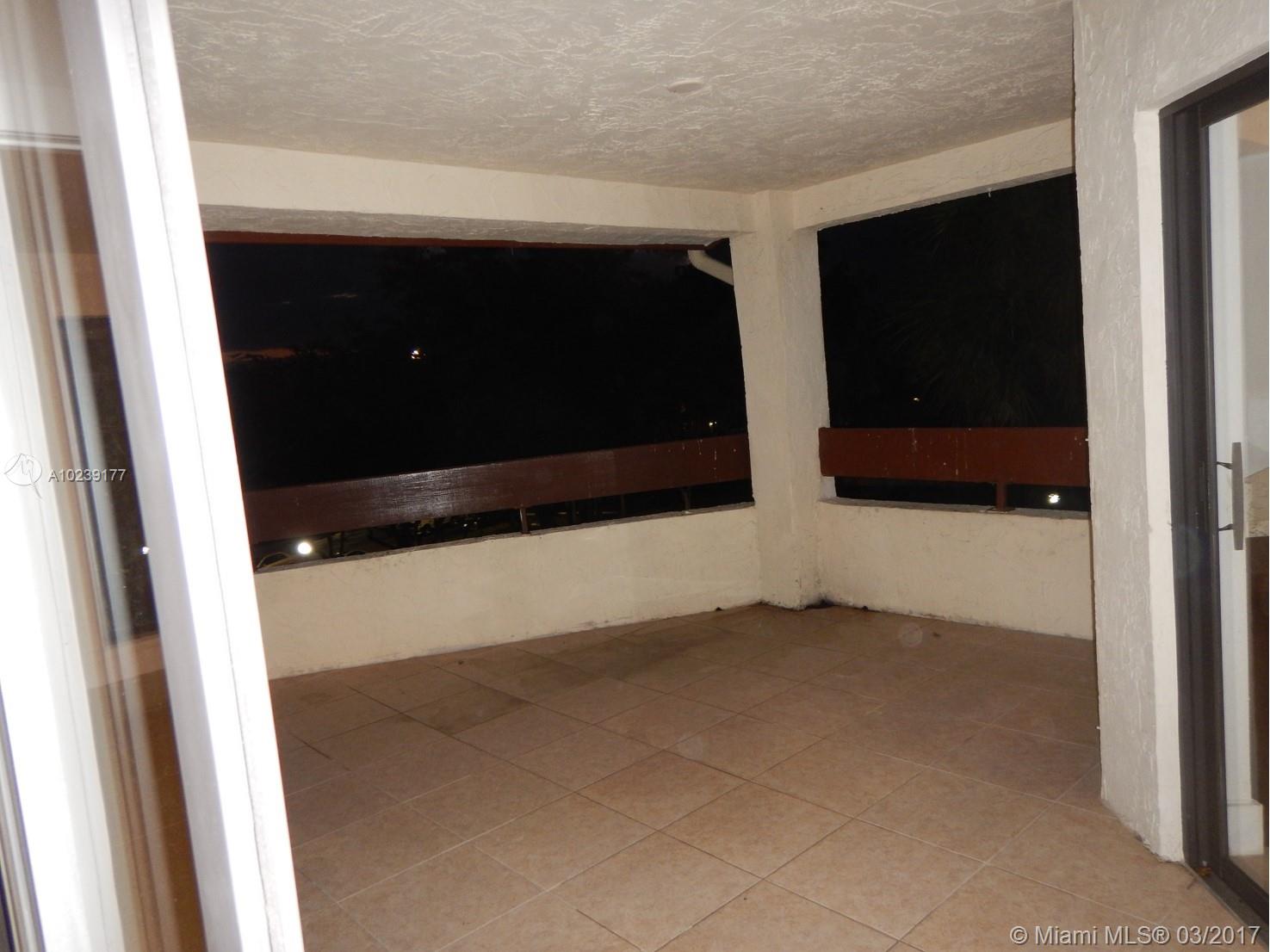 KENLAND BEND SOUTH CONDO - Residential Lease