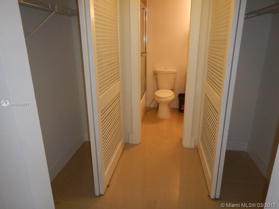 KENLAND BEND SOUTH CONDO - Residential Lease