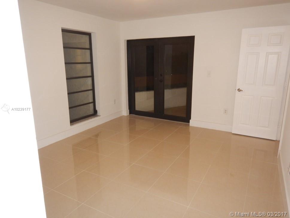 KENLAND BEND SOUTH CONDO - Residential Lease