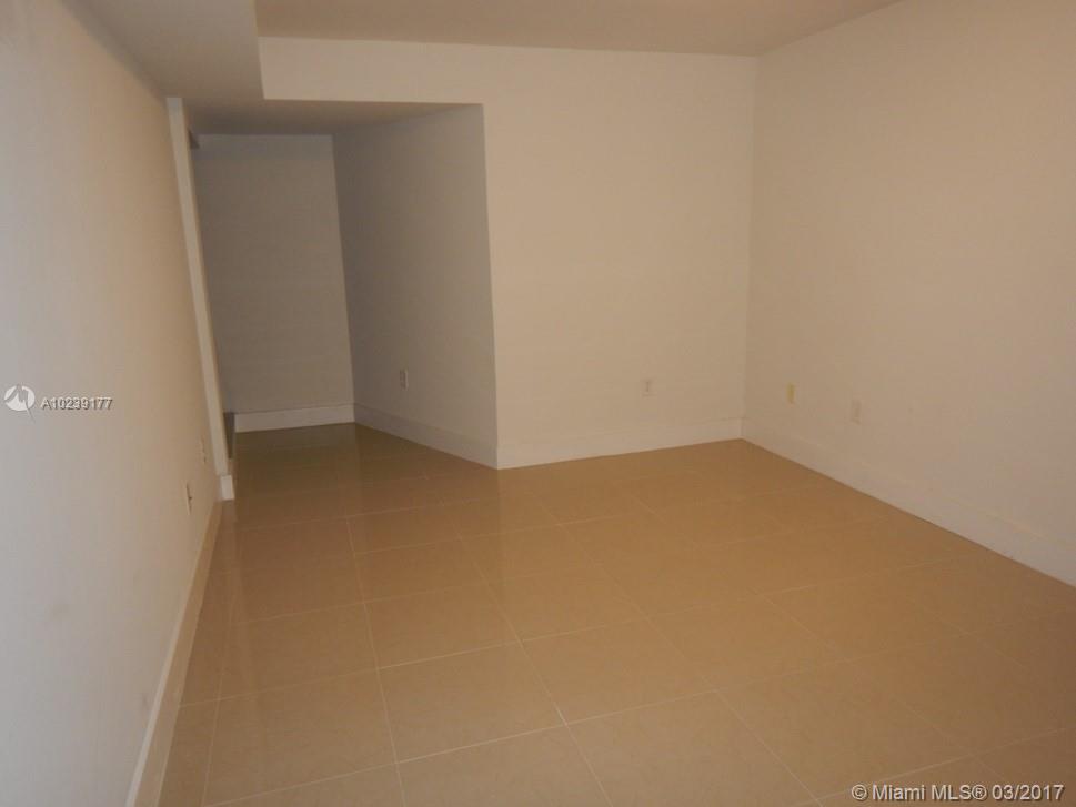 KENLAND BEND SOUTH CONDO - Residential Lease