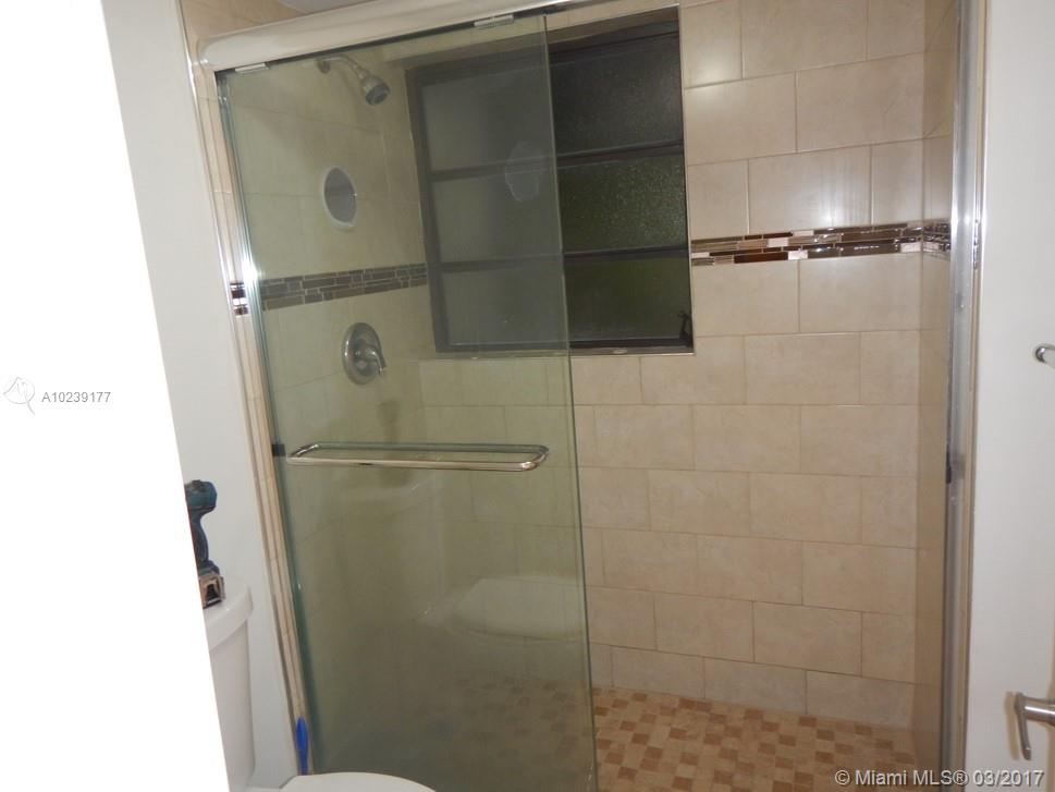 KENLAND BEND SOUTH CONDO - Residential Lease