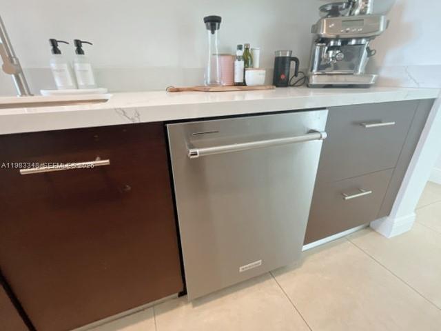 UPTOWN MARINA LOFTS CONDO - Residential