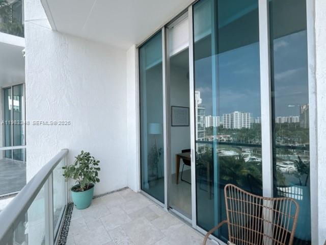 UPTOWN MARINA LOFTS CONDO - Residential