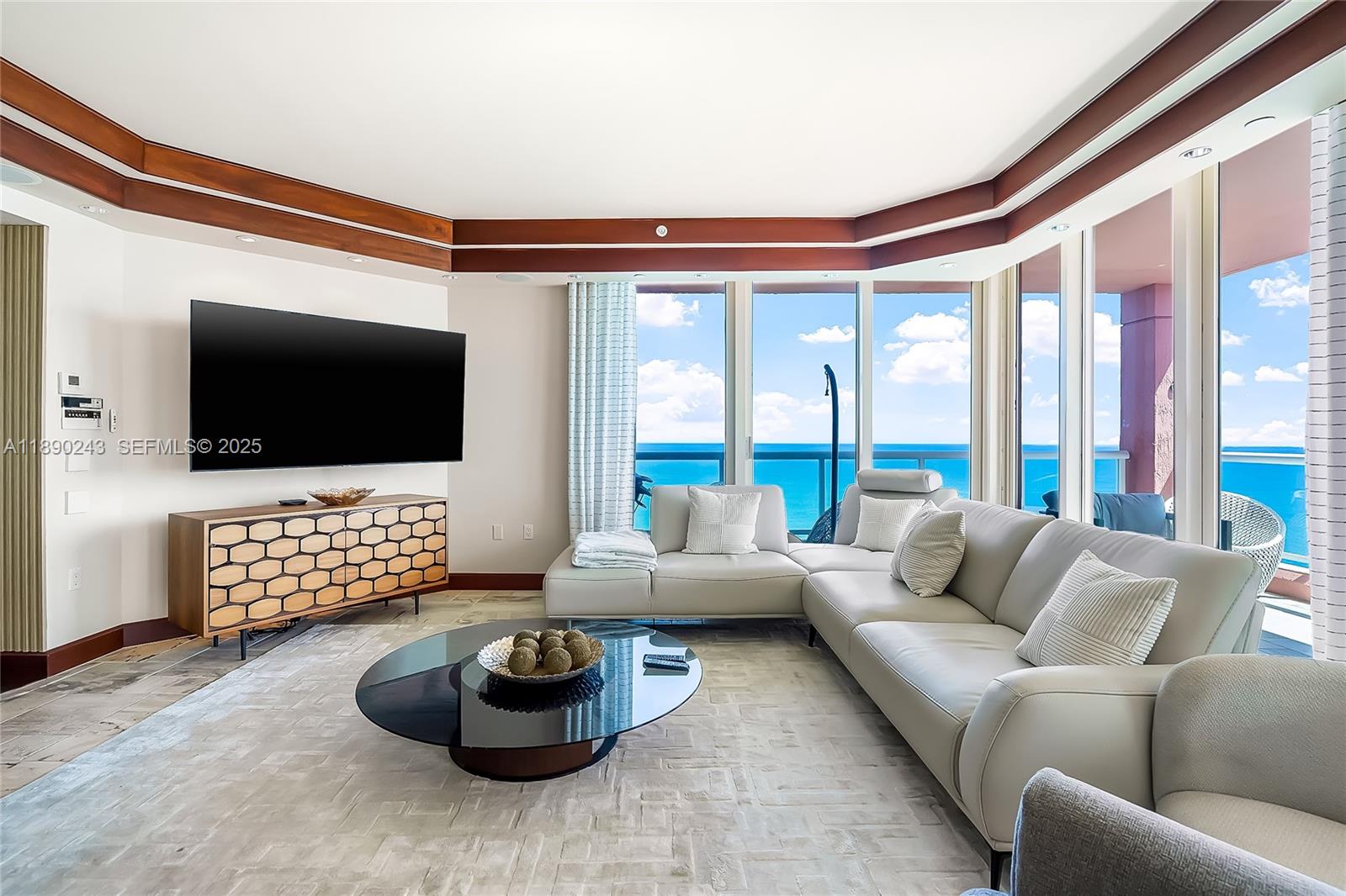 PALMS TOWER TWO CONDO - Residential Lease