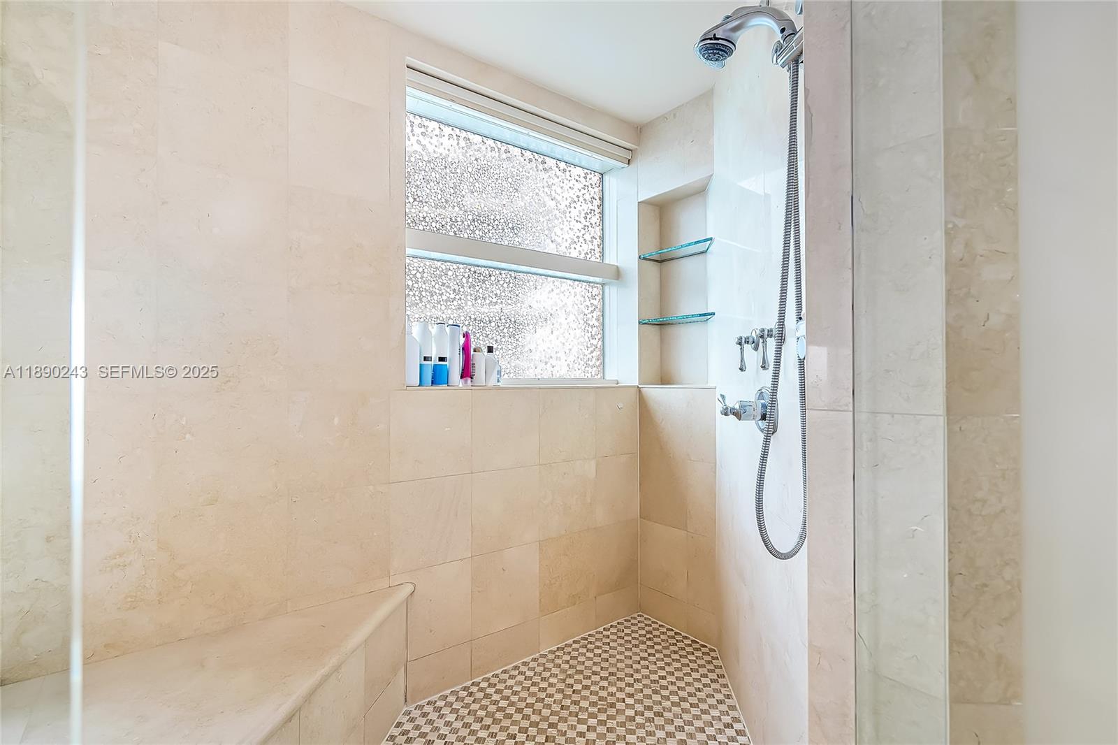 PALMS TOWER TWO CONDO - Residential Lease