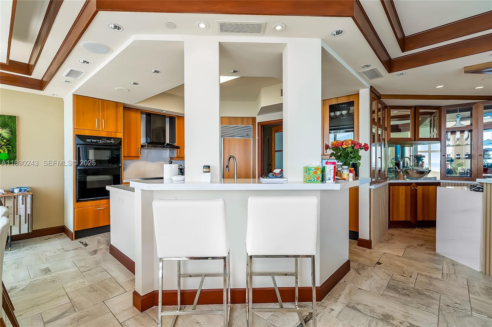 PALMS TOWER TWO CONDO - Residential Lease