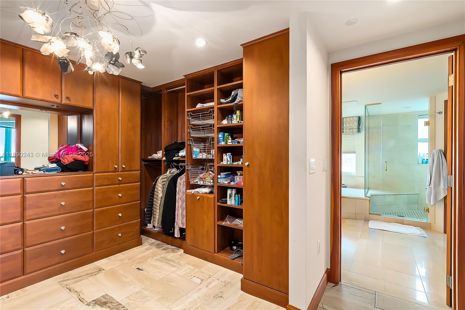 PALMS TOWER TWO CONDO - Residential Lease