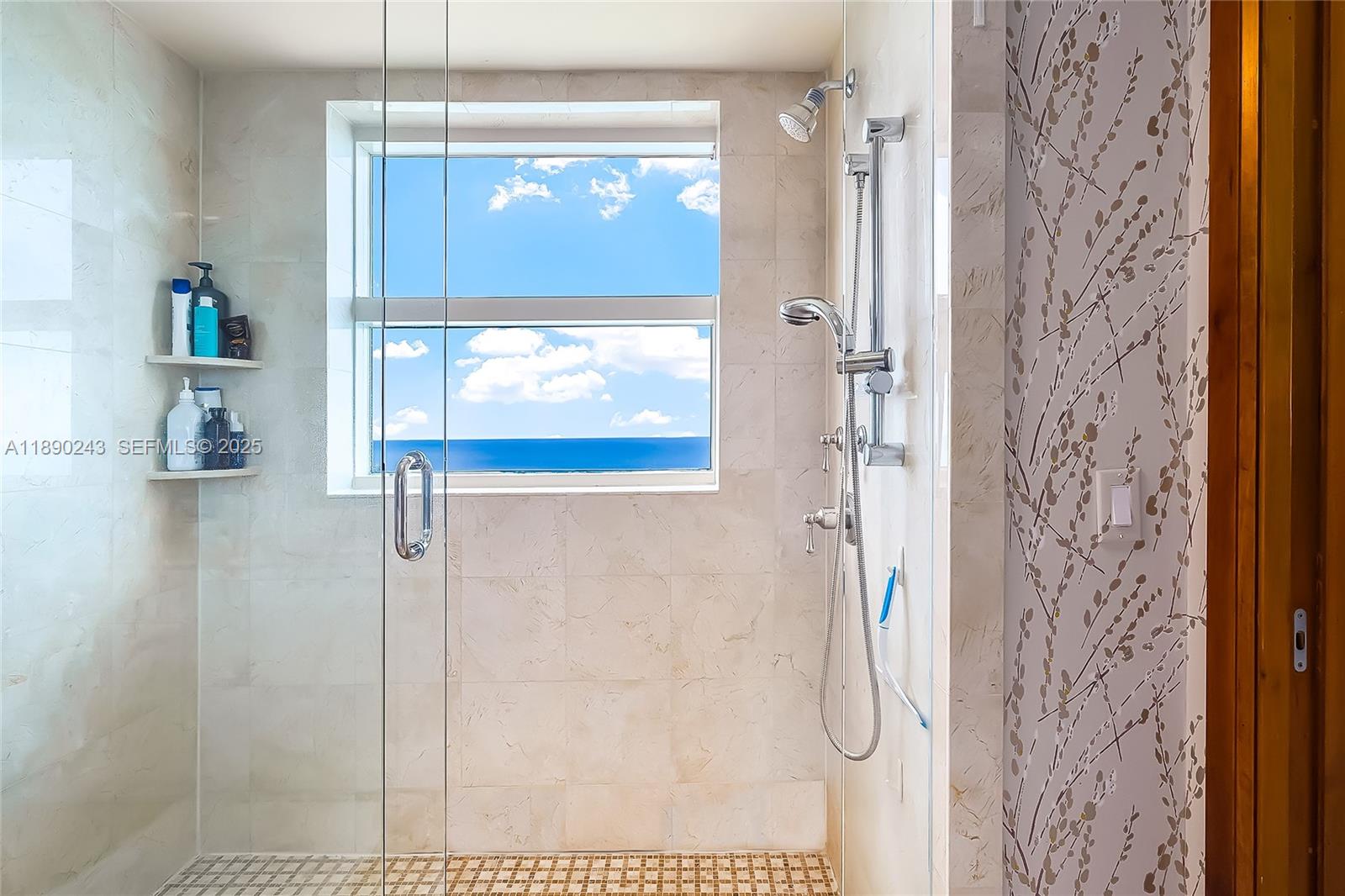 PALMS TOWER TWO CONDO - Residential Lease