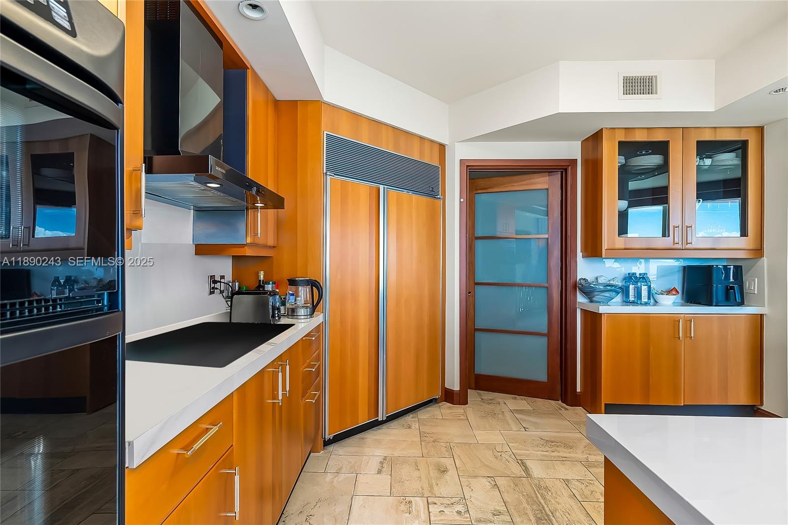 PALMS TOWER TWO CONDO - Residential Lease