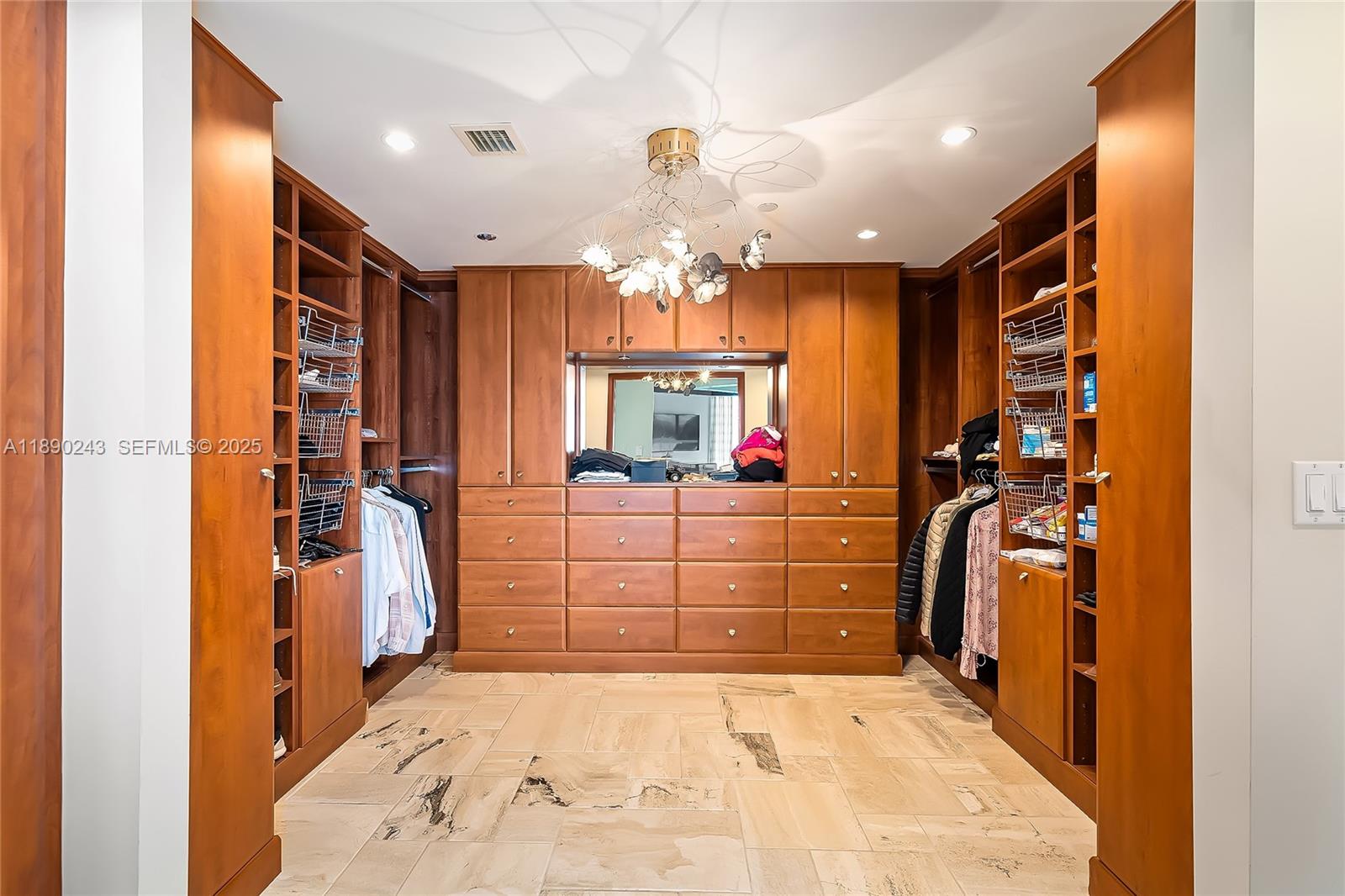 PALMS TOWER TWO CONDO - Residential Lease