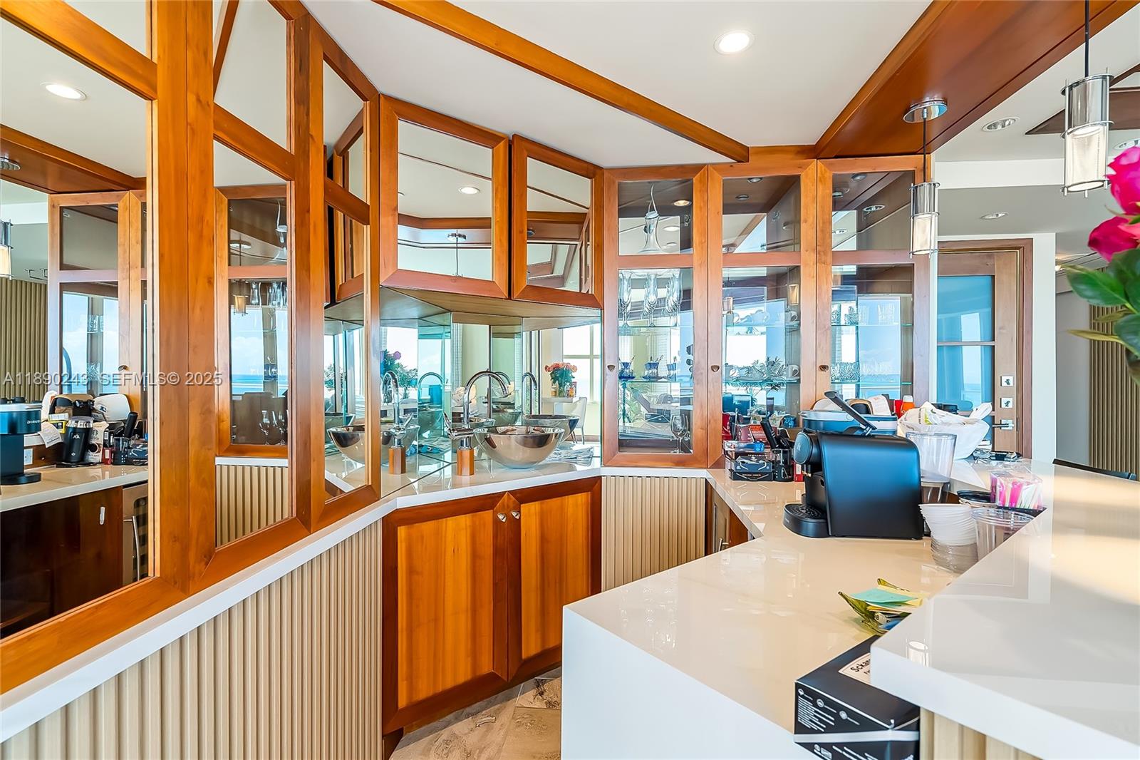 PALMS TOWER TWO CONDO - Residential Lease