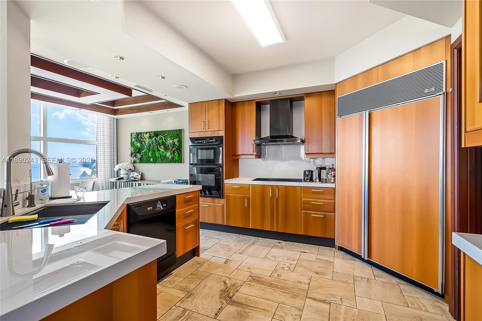 PALMS TOWER TWO CONDO - Residential Lease