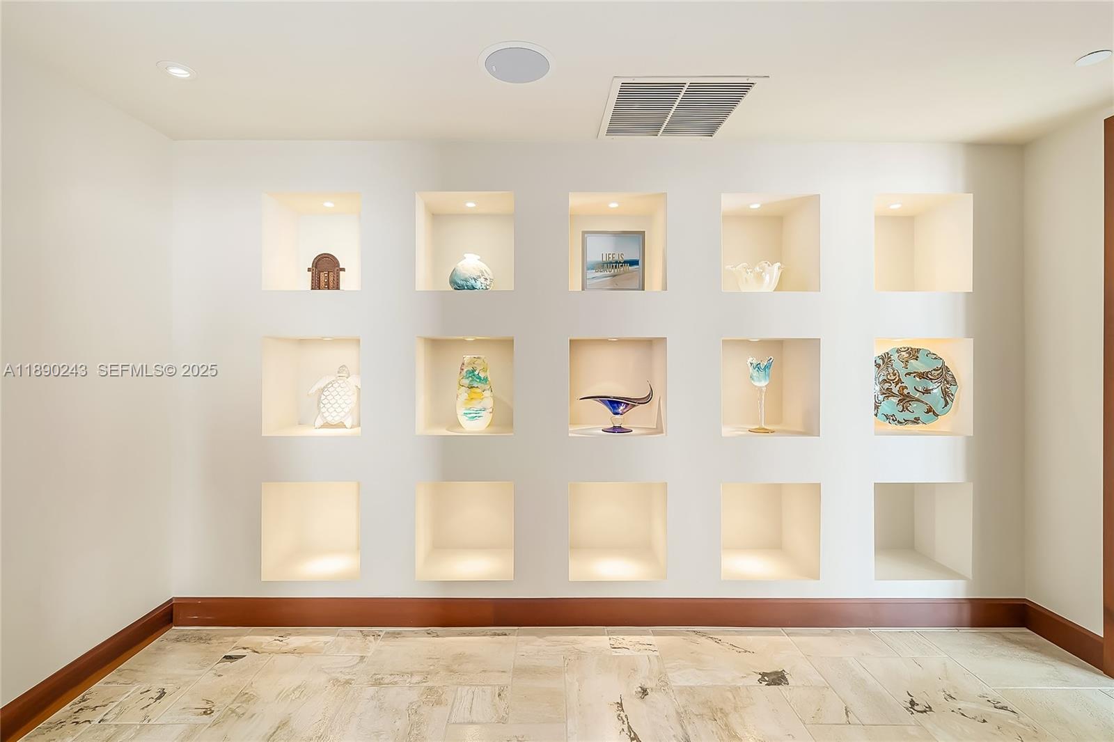 PALMS TOWER TWO CONDO - Residential Lease