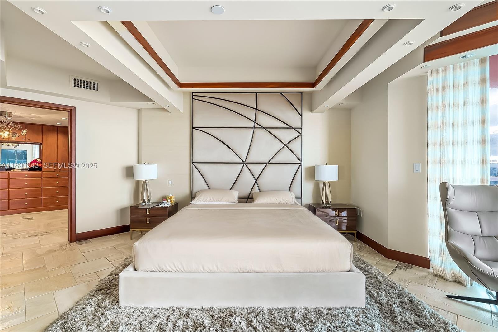 PALMS TOWER TWO CONDO - Residential Lease