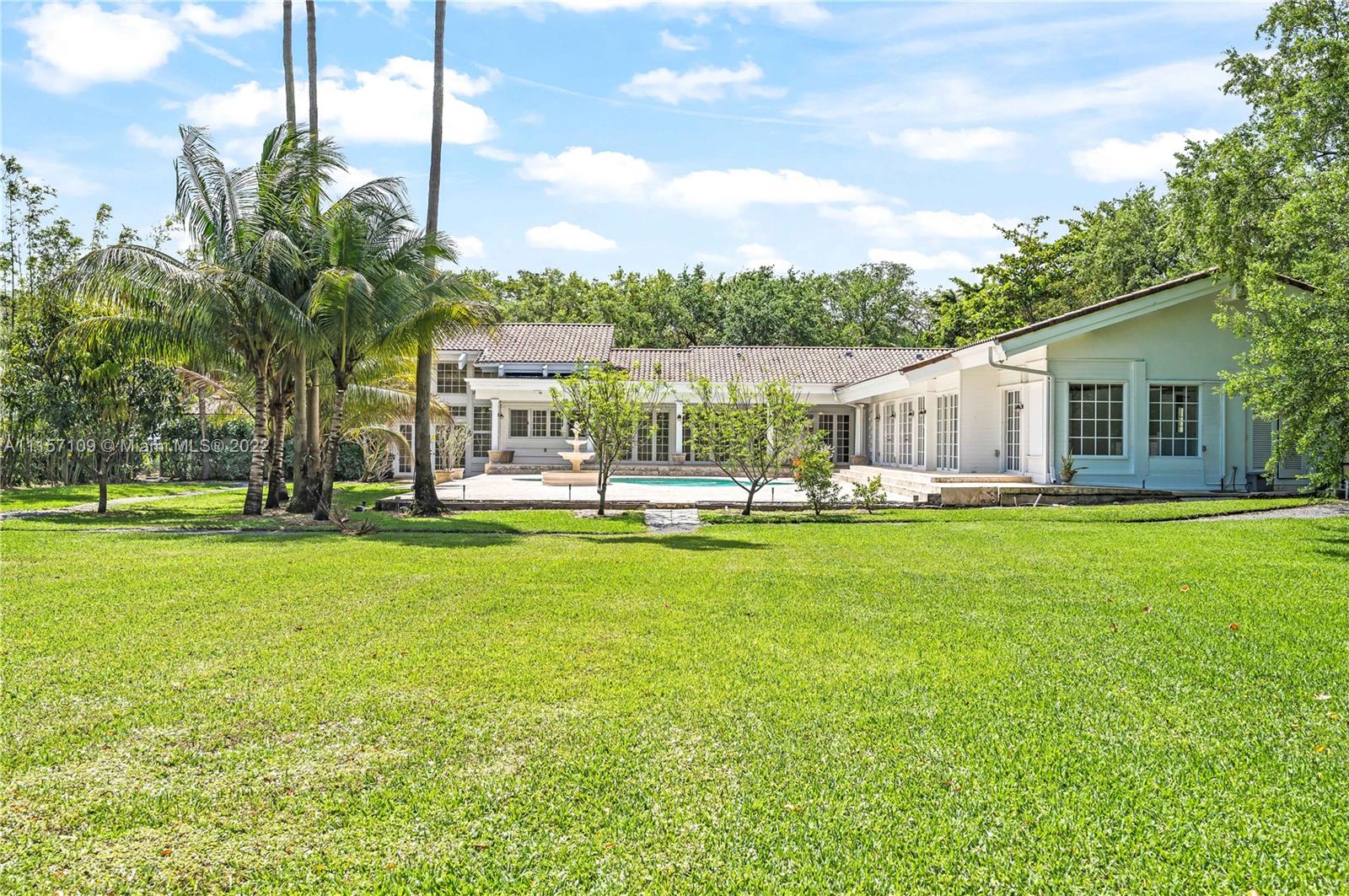 SANSTROM ESTATES - Residential