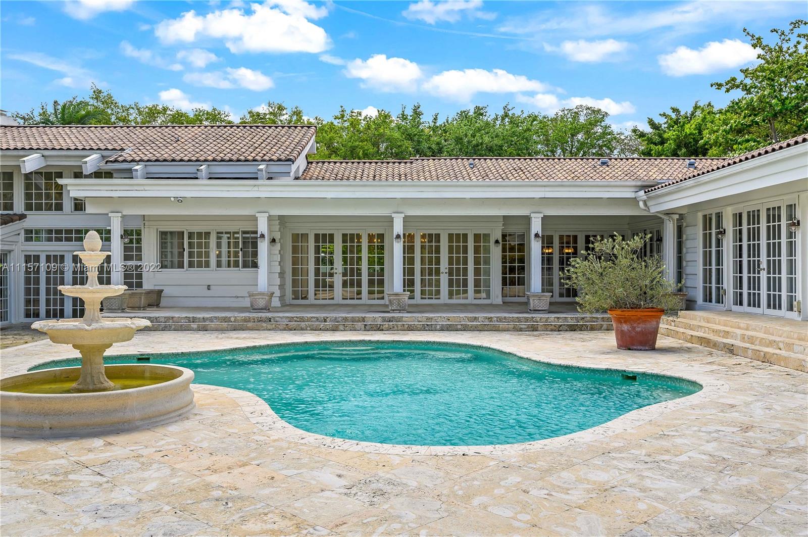 SANSTROM ESTATES - Residential