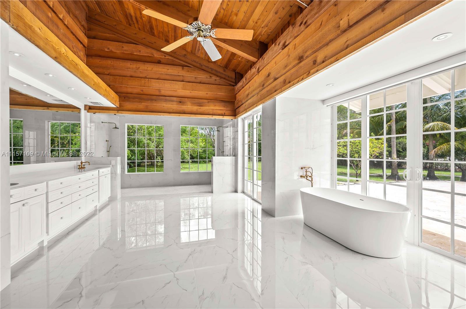 SANSTROM ESTATES - Residential