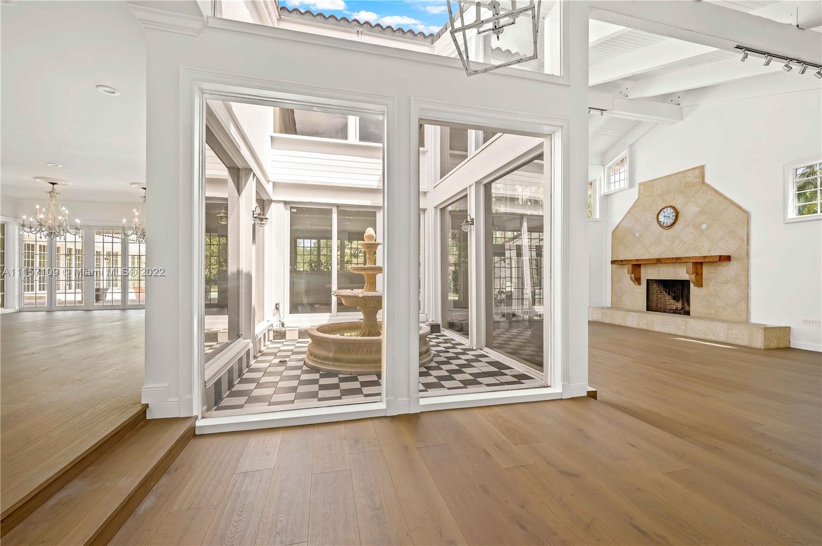 SANSTROM ESTATES - Residential