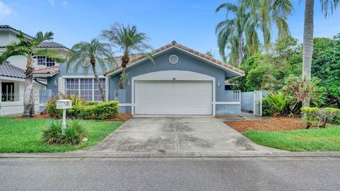 2092 Island Cir Weston FL 33326