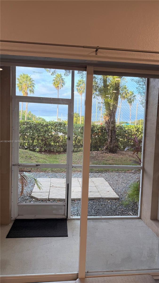 5785 NW 116th Ave 106