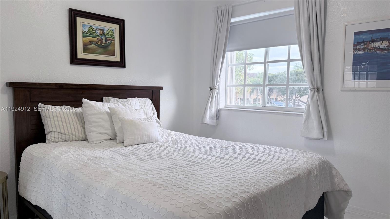 LAS BRISAS AT DORAL CONDO - Residential