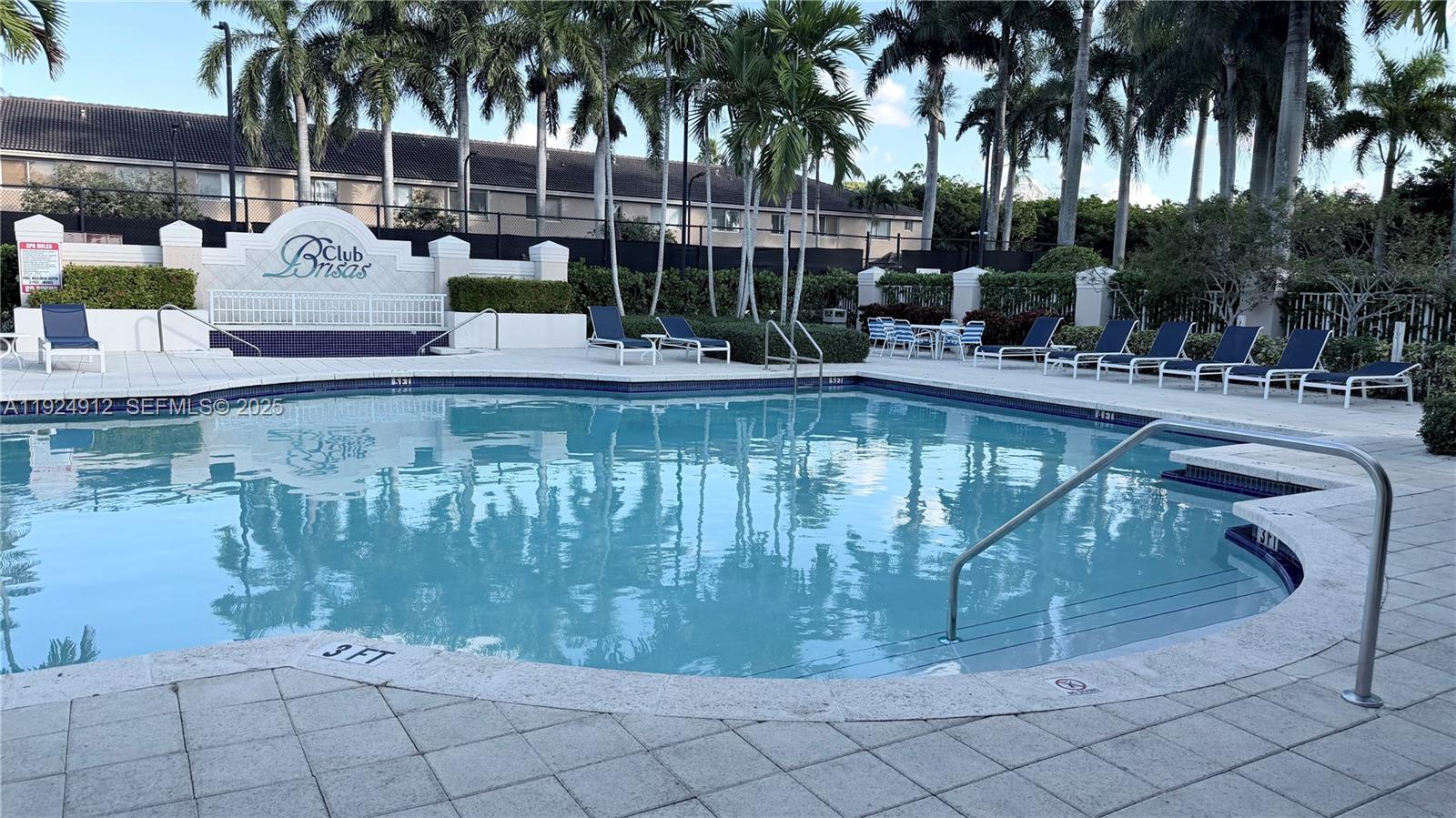 LAS BRISAS AT DORAL CONDO - Residential