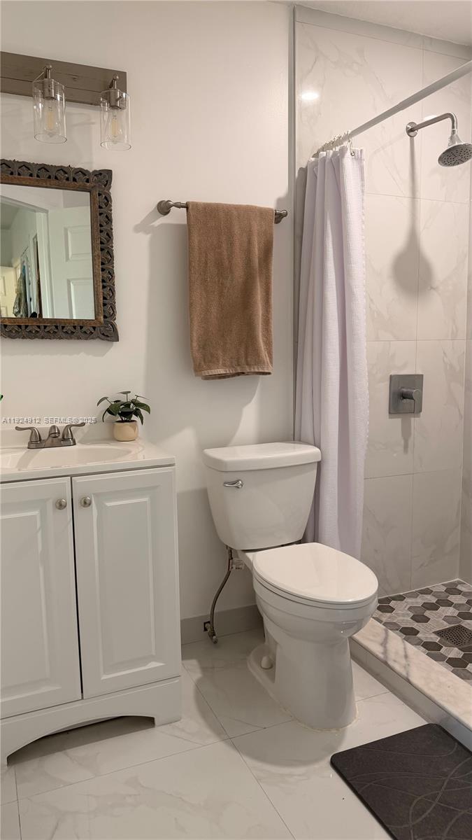 LAS BRISAS AT DORAL CONDO - Residential