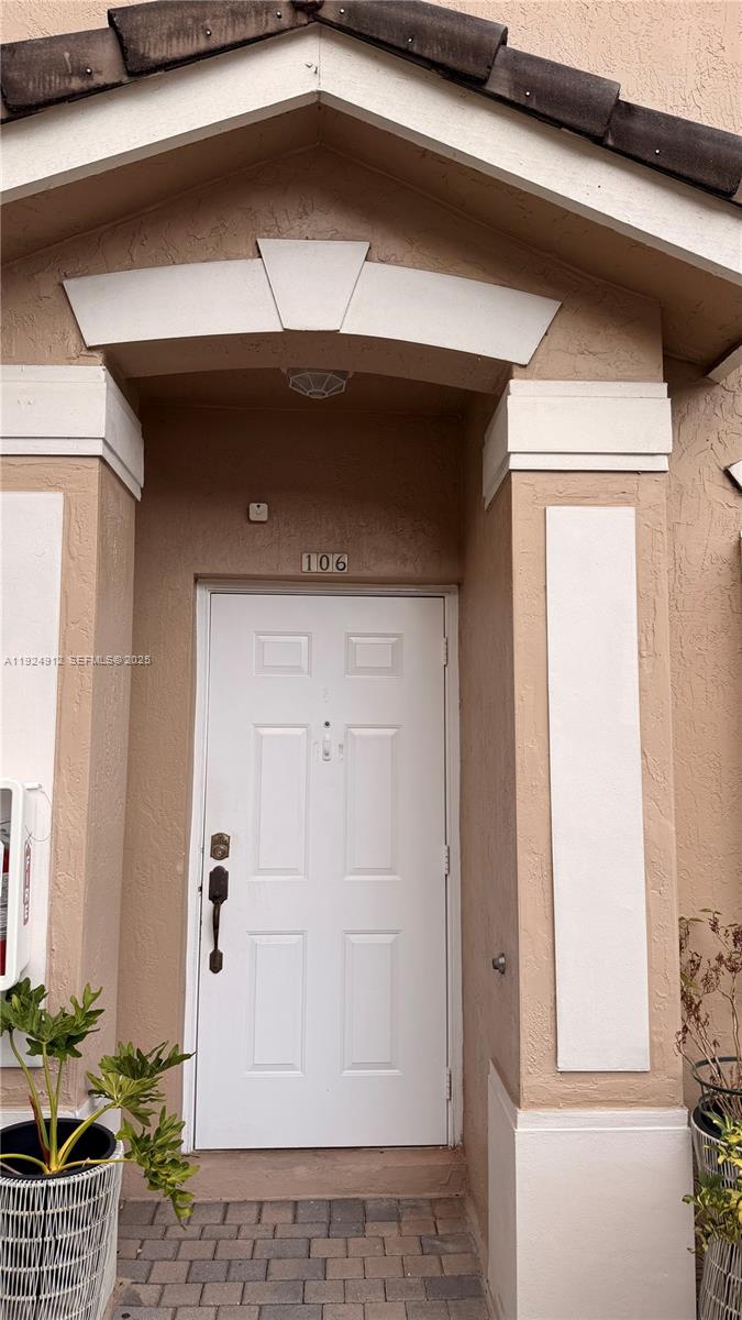 LAS BRISAS AT DORAL CONDO - Residential