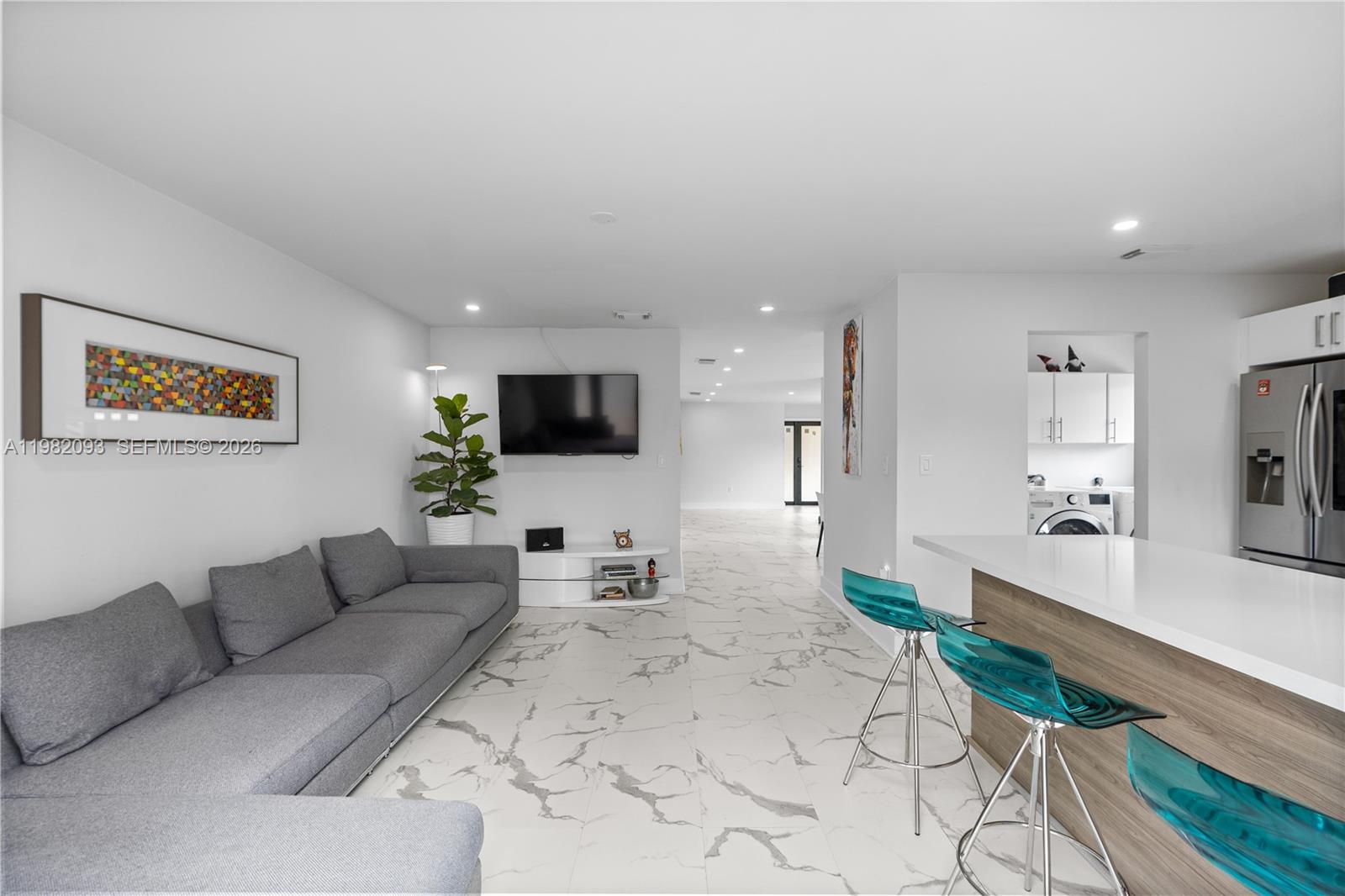 LEOMAR HOMES - Residential