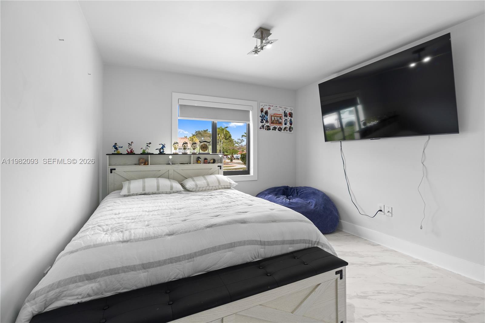 LEOMAR HOMES - Residential